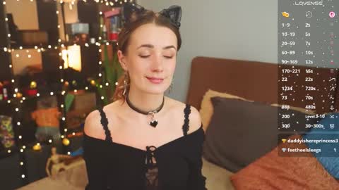 Snapshot of bananya_kitty chatting on 02-11-26, 08:25 Ellen and online show from 02-11-26, 08:25