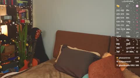 Snapshot of bananya_kitty chatting on 02-16-26, 12:12 Ellen and online show from 02-16-26, 12:12