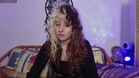 V E R O N I C A online show from 01-20-25, 04:10