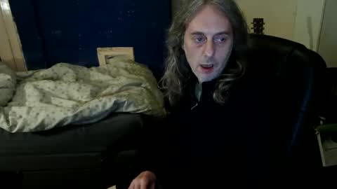 Snapshot of bangintoleather chatting on 05-10-26, 02:06 bangintoleather online show from 05-10-26, 02:06