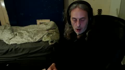 Snapshot of bangintoleather chatting on 05-13-26, 02:09 bangintoleather online show from 05-13-26, 02:09