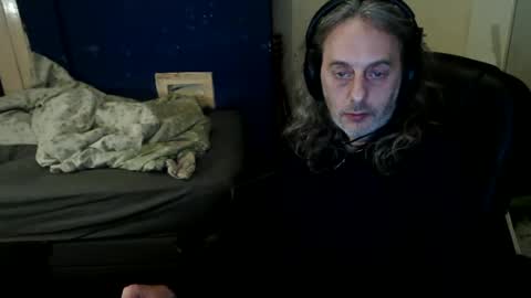 Snapshot of bangintoleather chatting on 05-18-26, 02:07 bangintoleather online show from 05-18-26, 02:07