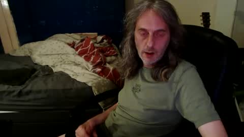 Snapshot of bangintoleather chatting on 05-29-26, 02:20 bangintoleather online show from 05-29-26, 02:20