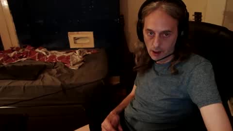 Snapshot of bangintoleather chatting on 05-30-26, 02:41 bangintoleather online show from 05-30-26, 02:41
