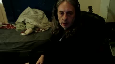 Snapshot of bangintoleather chatting on 06-01-26, 02:02 bangintoleather online show from 06-01-26, 02:02