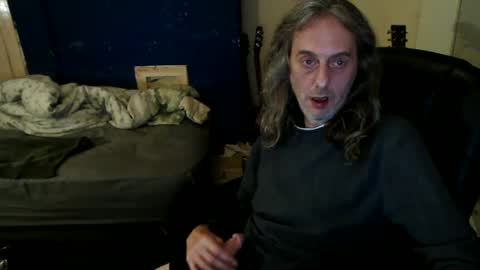 Snapshot of bangintoleather chatting on 06-12-26, 02:43 bangintoleather online show from 06-12-26, 02:43
