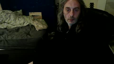 Snapshot of bangintoleather chatting on 06-21-26, 02:03 bangintoleather online show from 06-21-26, 02:03