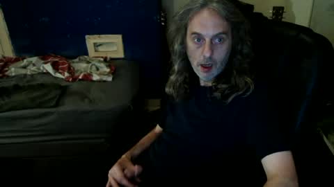 Snapshot of bangintoleather chatting on 07-01-26, 02:02 bangintoleather online show from 07-01-26, 02:02