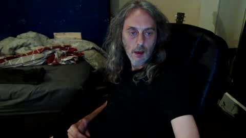 Snapshot of bangintoleather chatting on 07-21-26, 01:41 bangintoleather online show from 07-21-26, 01:41