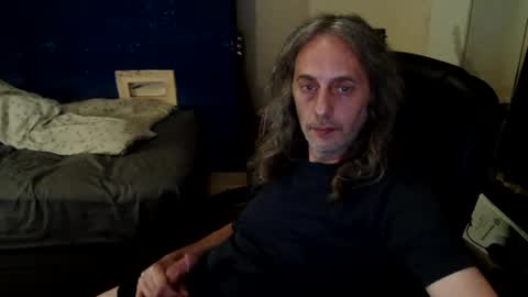 Snapshot of bangintoleather chatting on 07-25-26, 02:31 bangintoleather online show from 07-25-26, 02:31