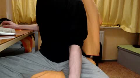       online show from 01-04-25, 11:06