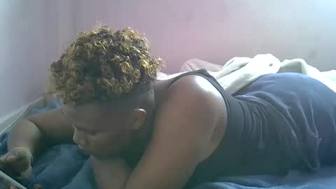 Snapshot of bantubaby chatting on 11-23-25, 09:31 bantubaby online show from 11-23-25, 09:31