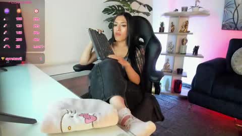 Gabi  online show from 09-25-25, 07:39