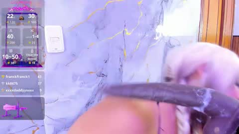 Snapshot of barbara_connor chatting on 11-20-25, 07:57 barbara_connor online show from 11-20-25, 07:57