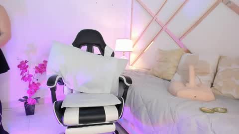 Barbara  online show from 10-10-25, 02:21