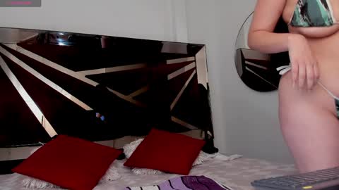 Snapshot of barbaraknox_ chatting on 05-05-26, 12:13 Barbara online show from 05-05-26, 12:13