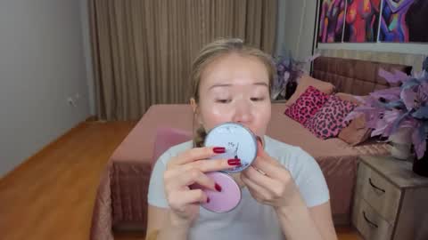 Snapshot of barbaramiles chatting on 02-10-25, 10:42 Barbara online show from 02-10-25, 10:42