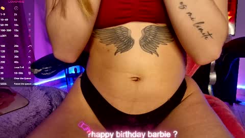 Snapshot of barbie20_ chatting on 06-14-26, 02:24 sexy Barbie online show from 06-14-26, 02:24