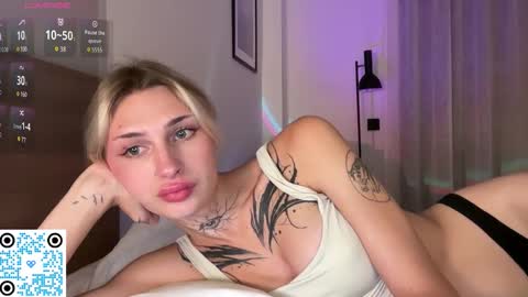 My name is Molly. Please say hello I like talking to you. If you have any wishes or obscene desires please use the tip menu online show from 10-01-25, 07:31