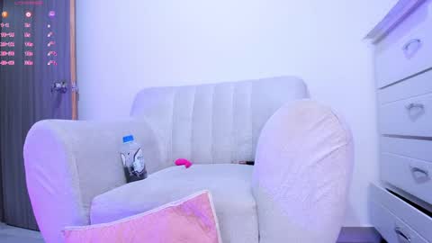 Snapshot of barbie_brunette3 chatting on 01-30-25, 03:11  independet model online show from 01-30-25, 03:11