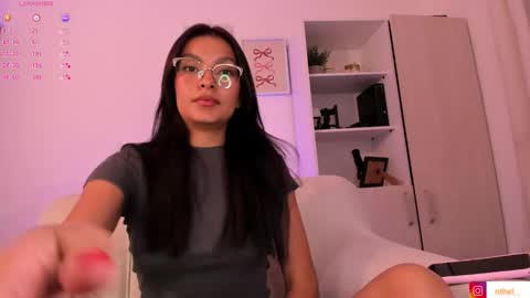 Snapshot of barbie_brunette3 chatting on 10-15-25, 04:45  independet model online show from 10-15-25, 04:45