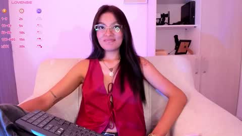 Snapshot of barbie_brunette3 chatting on 10-25-25, 04:53  independet model online show from 10-25-25, 04:53