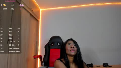 Nicolle  online show from 04-06-26, 04:46