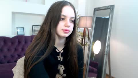 Scarlett online show from 04-19-26, 12:15