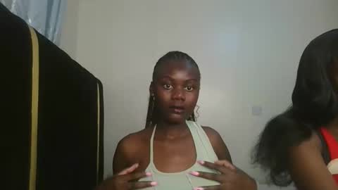 queen online show from 10-11-25, 10:03