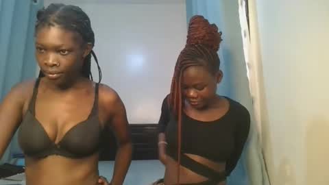 queen online show from 12-17-25, 09:26