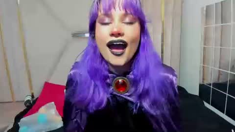 Snapshot of barbieambarx chatting on 10-31-25, 04:52 Barbie online show from 10-31-25, 04:52