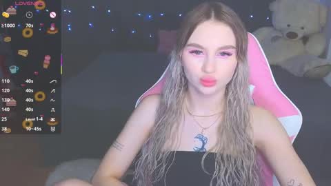 Eva online show from 03-22-26, 11:52