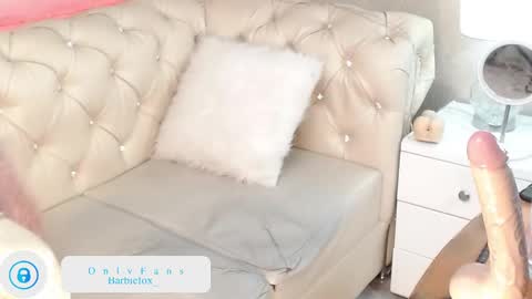 barbiefox_ online show from 01-10-25, 09:53