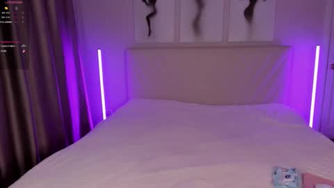 Snapshot of barbielina_ chatting on 11-30-25, 08:35 Emma online show from 11-30-25, 08:35