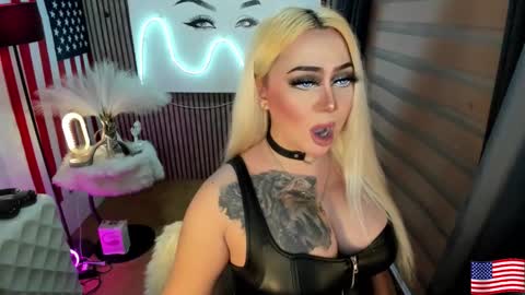 Snapshot of barbietop_alexa69 chatting on 09-23-25, 04:15 Miss Alexa Fields online show from 09-23-25, 04:15
