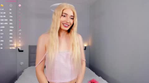 Snapshot of barbimia chatting on 05-30-26, 02:47 Mia online show from 05-30-26, 02:47