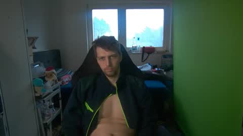 Snapshot of barca200 chatting on 12-26-24, 01:43 barca200 online show from 12-26-24, 01:43