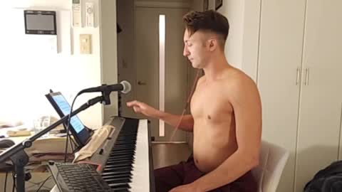 Snapshot of barebritpianist chatting on 12-18-25, 03:07 BareBritPianist online show from 12-18-25, 03:07