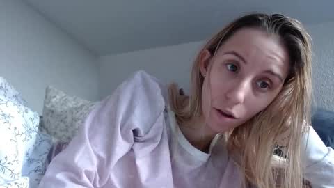 Lena online show from 04-08-26, 09:42