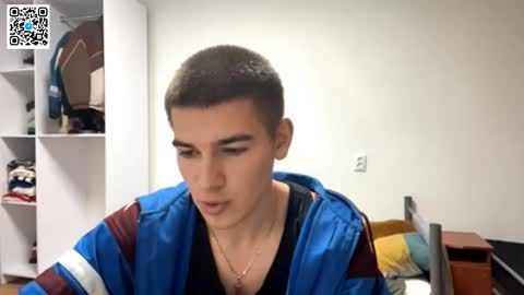 Snapshot of barepulse chatting on 12-03-25, 07:34 Eric online show from 12-03-25, 07:34