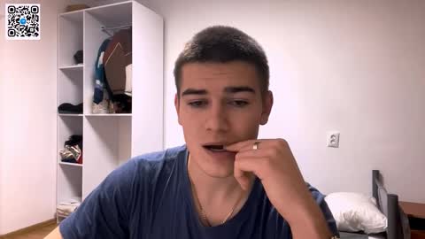 Snapshot of barepulse chatting on 01-06-26, 08:45 Eric online show from 01-06-26, 08:45