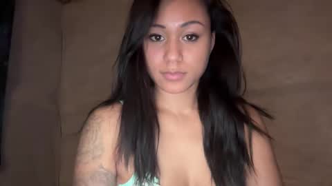 chicka online show from 03-02-25, 03:45