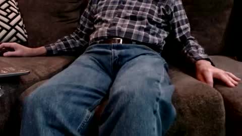 Snapshot of baronred54 chatting on 12-04-25, 10:07 Baron online show from 12-04-25, 10:07