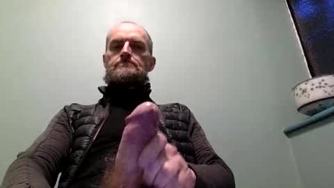 Snapshot of basiccamguy chatting on 04-12-26, 07:08 basiccamguy online show from 04-12-26, 07:08