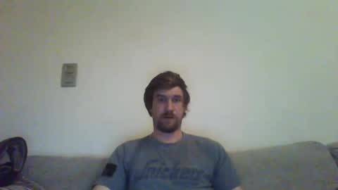 Snapshot of basteleus1 chatting on 02-06-25, 02:33 basteleus1 online show from 02-06-25, 02:33