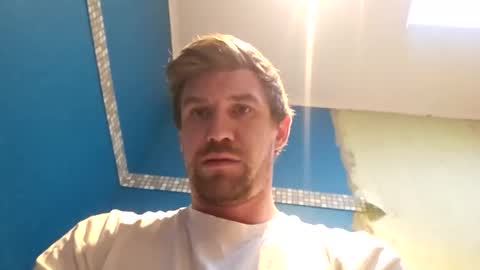 Snapshot of basteleus1 chatting on 01-13-26, 03:39 basteleus1 online show from 01-13-26, 03:39