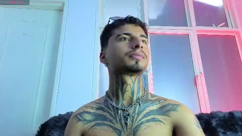 bastian66_ online show from 07-11-26, 05:48