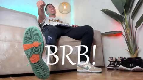 Snapshot of bastian_franco01 chatting on 02-15-26, 02:03 Bastian Independent Model online show from 02-15-26, 02:03