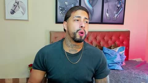 bastian_jones1 online show from 01-12-25, 11:36