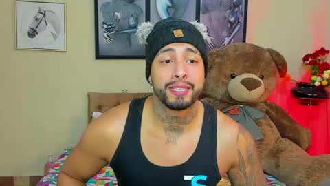 bastian_jones1 online show from 01-30-25, 07:07